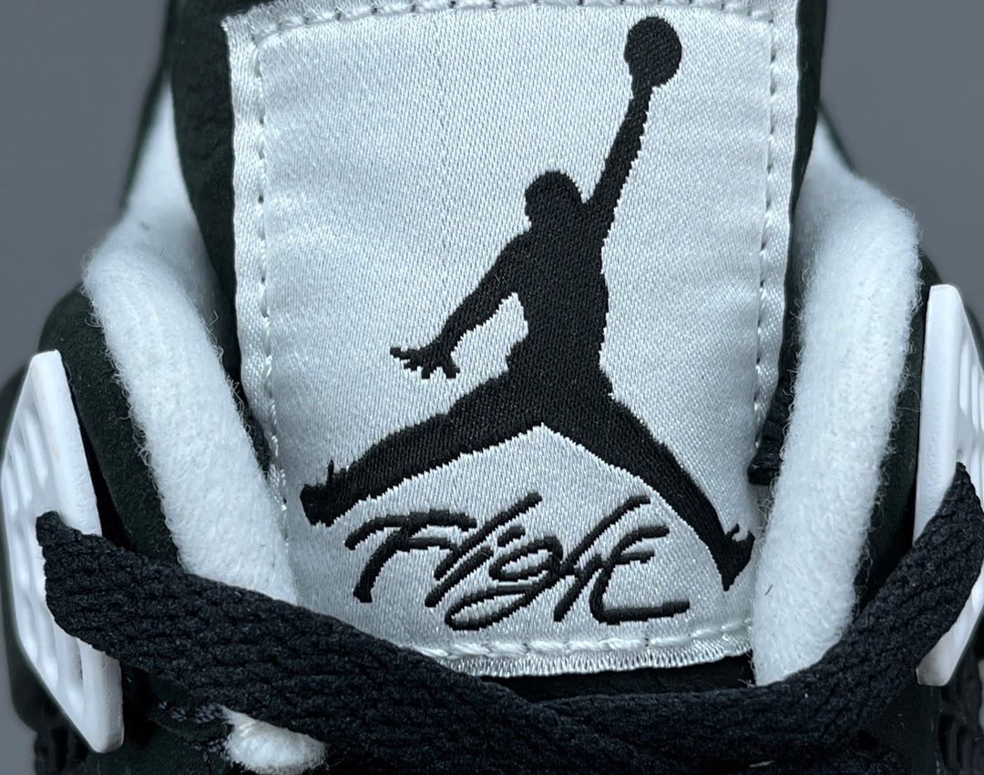 AIR JORDAN 4 x FEAR