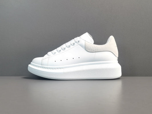 ALEXANDER MCQUEEN SNEAKERS x WHITE VANILLA
