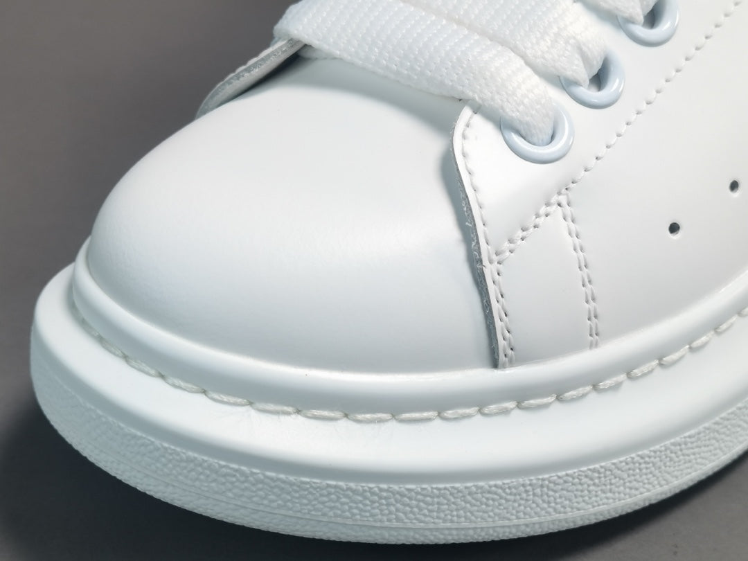 ALEXANDER MCQUEEN SNEAKERS x WHITE VANILLA