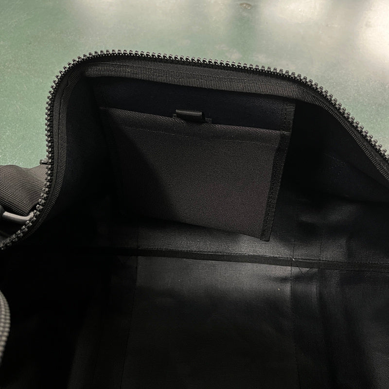 CORTEIZ DUFFLE BAG BLACK