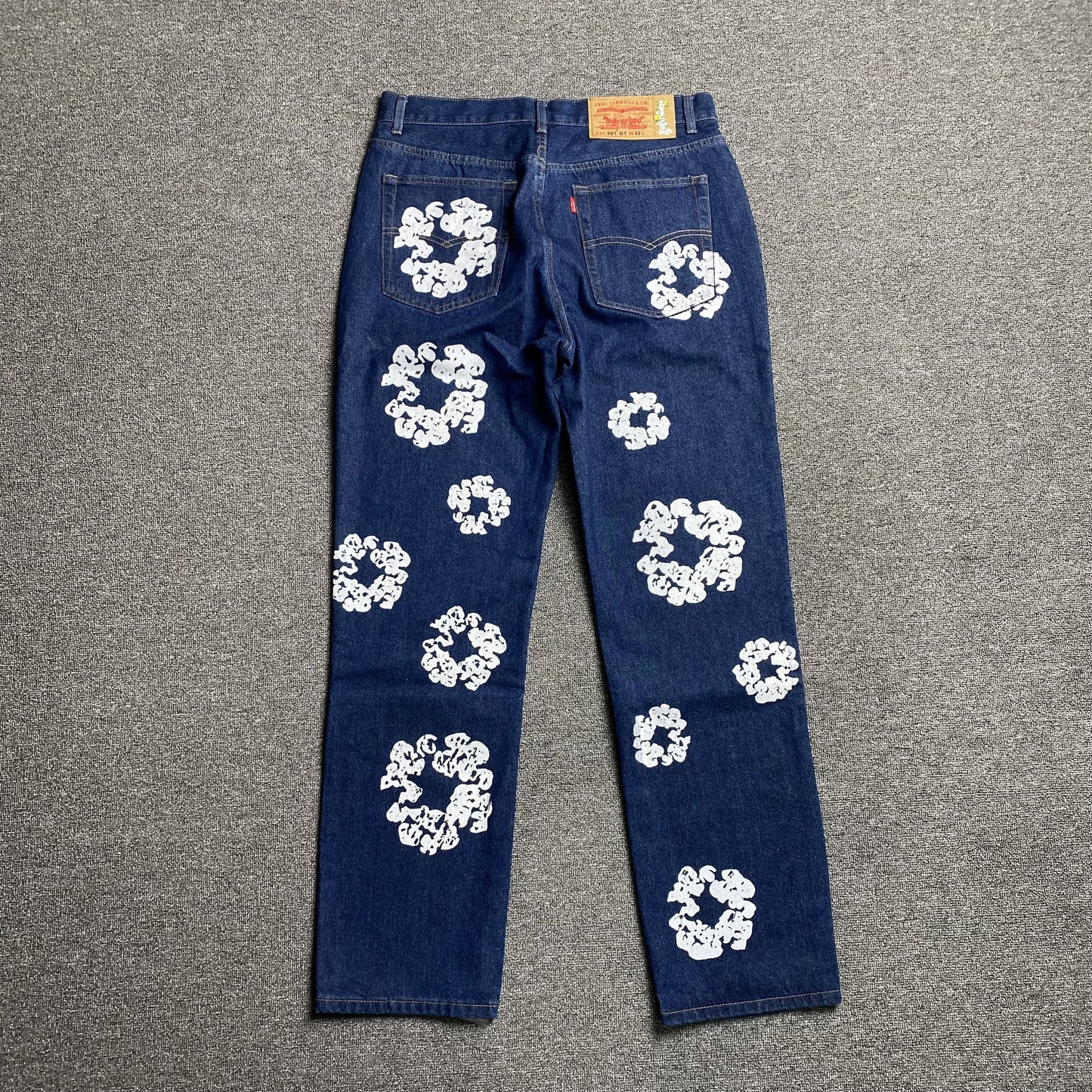 DENIM TEARS x LEVI'S COTTON WREATH JEANS DARK BLUE