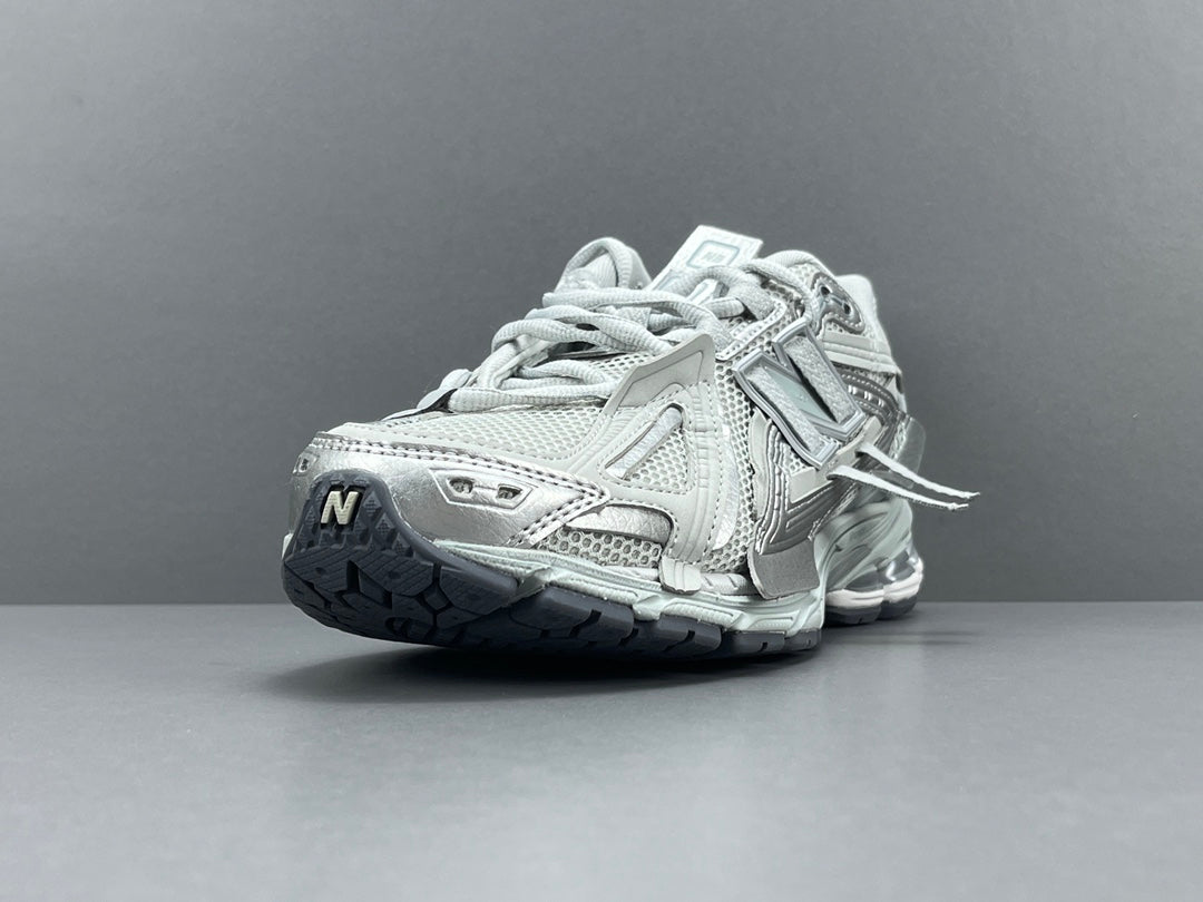 NEW BALANCE 1906A x CONCRETE SILVER