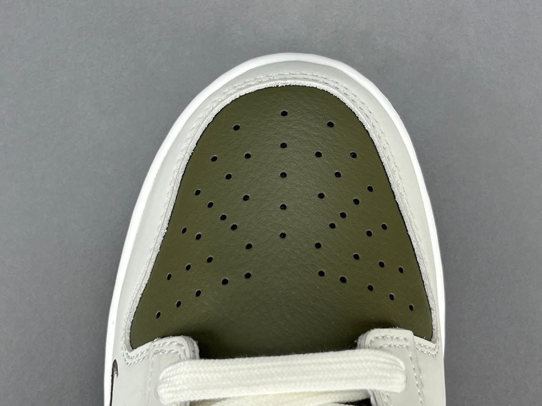 NIKE DUNK LOW x YEAR OF THE SNAKE