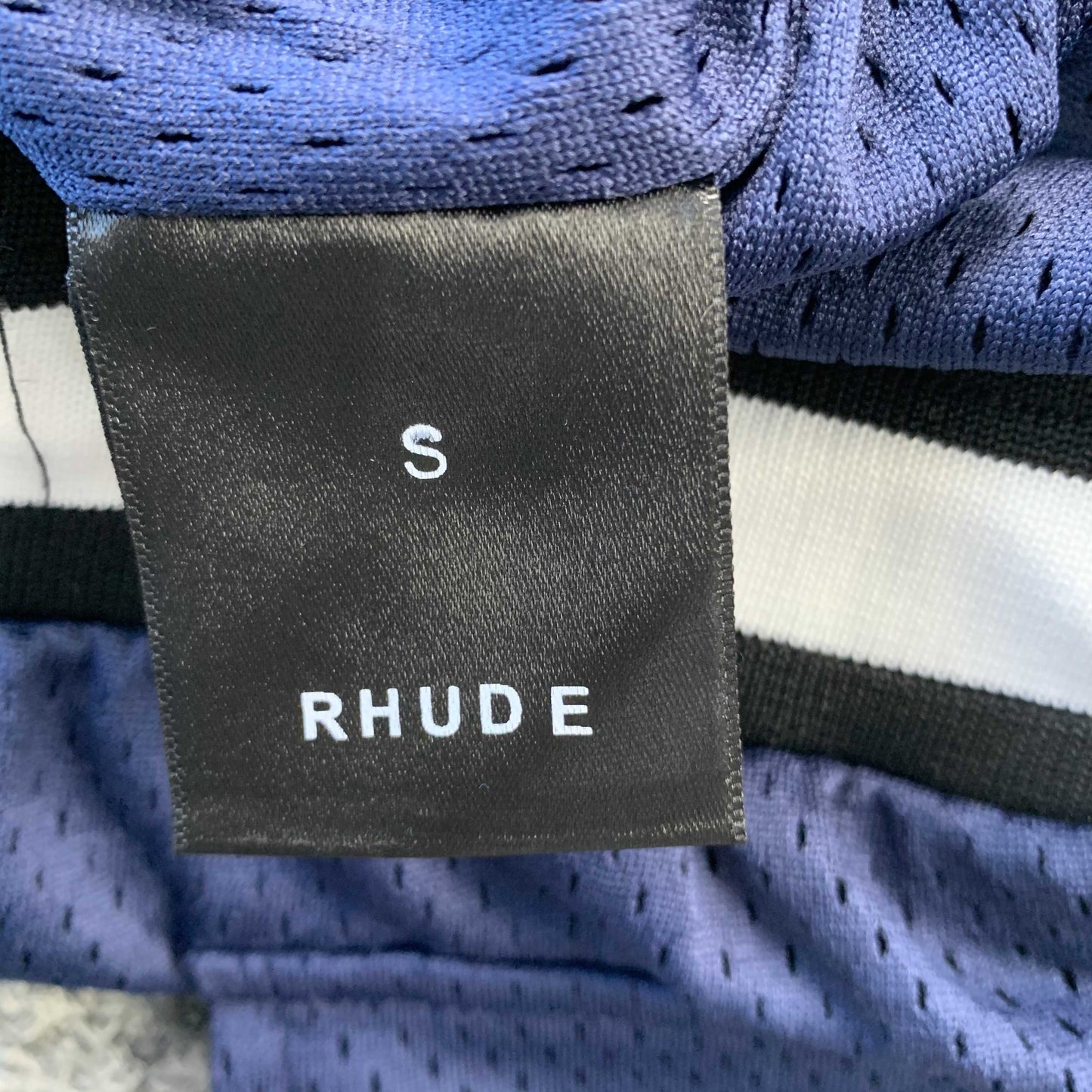 RHUDE COURT LOGO SHORTS NAVY