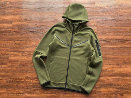 NIKE TECH FLEECE HOODIE x OLIVE GREEN