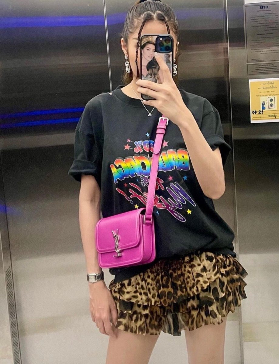 Balenciaga '90s Nostalgia' T-Shirt