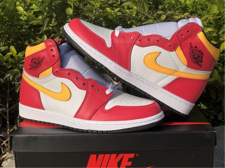 JORDAN 1 RETRO HIGH OG x LIGHT FUSION RED