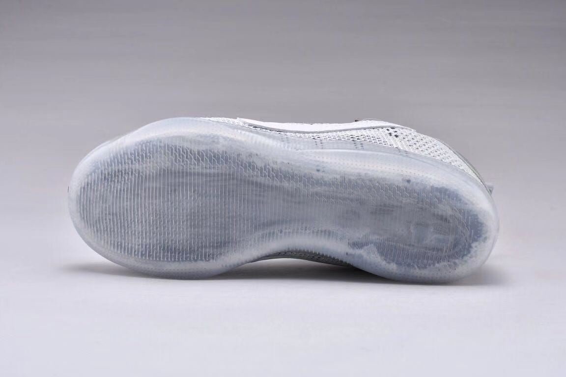 NIKE KOBE 11 ELITE LOW x 4KB PALE HORSE