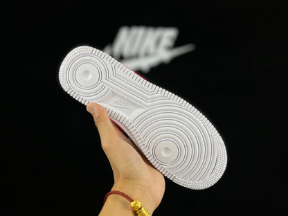 NIKE AIR FORCE 1 "Mini Swoosh White/Red"