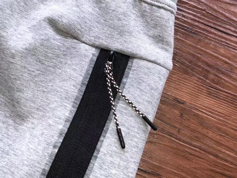NIKE TECH FLEECE PANTS x GREY