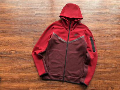 NIKE TECH FLEECE HOODIE x BERRY/POMEGRANATE