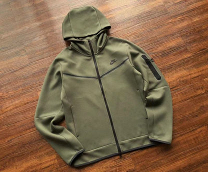 NIKE TECH FLEECE HOODIE x ARMY GREEN