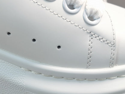 ALEXANDER MCQUEEN SNEAKERS x WHITE VANILLA