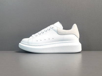 ALEXANDER MCQUEEN SNEAKERS x WHITE VANILLA