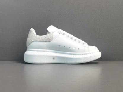 ALEXANDER MCQUEEN SNEAKERS x WHITE VANILLA