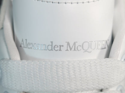 ALEXANDER MCQUEEN SNEAKERS x WHITE VANILLA