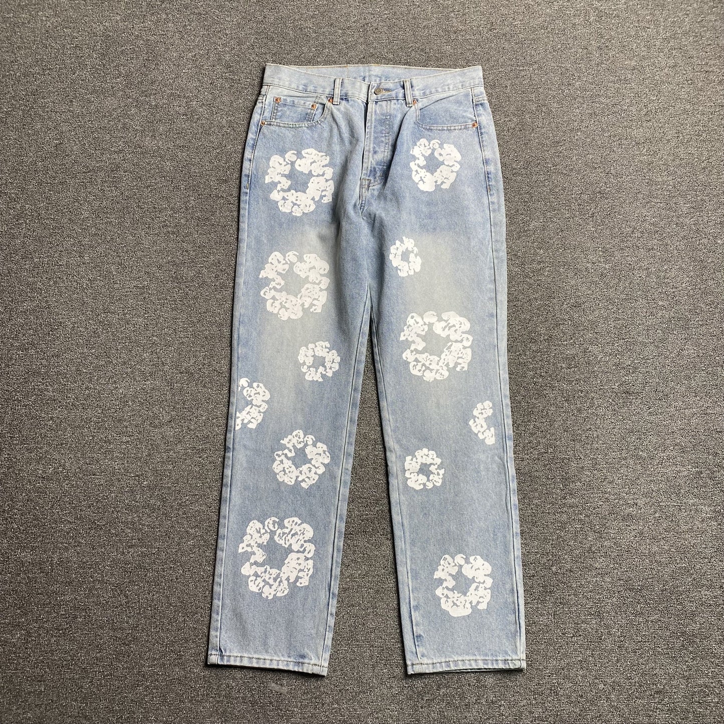DENIM TEARS x LEVI'S COTTON WREATH JEANS LIGHT WASH
