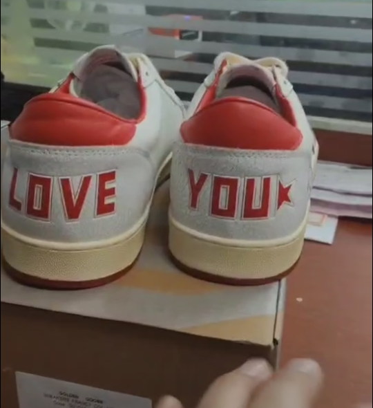 Golden Goose Ball Star Sneaker – Cream & Red