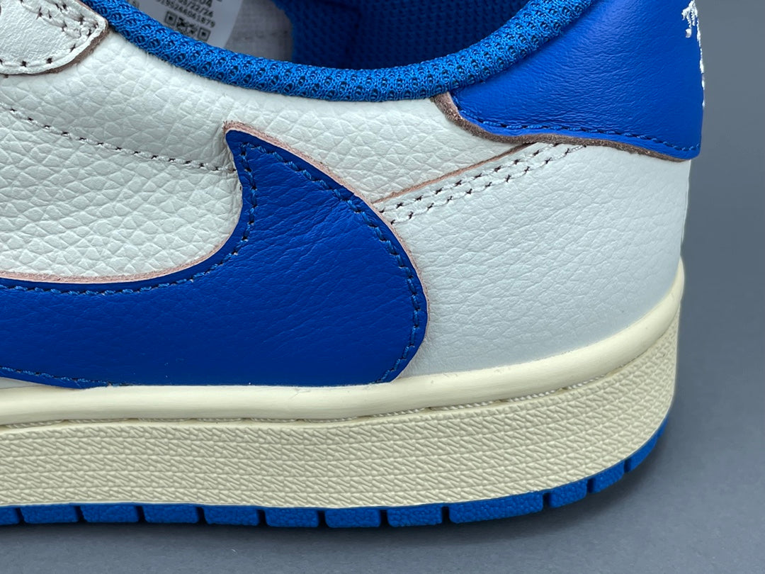 JORDAN 1 LOW OG x TRAVIS SCOTT FRAGMENT