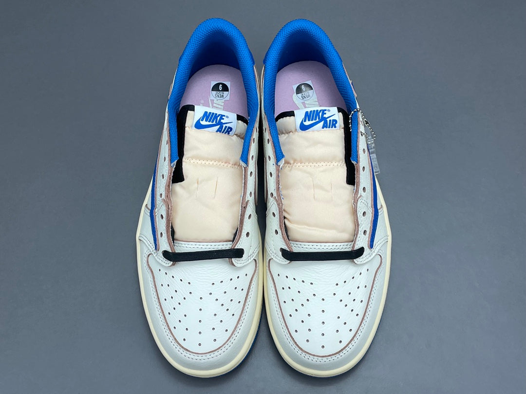 JORDAN 1 LOW OG x TRAVIS SCOTT FRAGMENT
