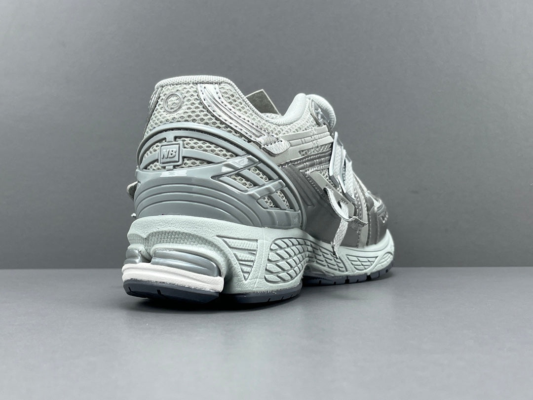 NEW BALANCE 1906A x CONCRETE SILVER