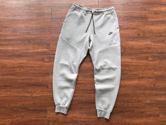 NIKE TECH FLEECE PANTS x GREY