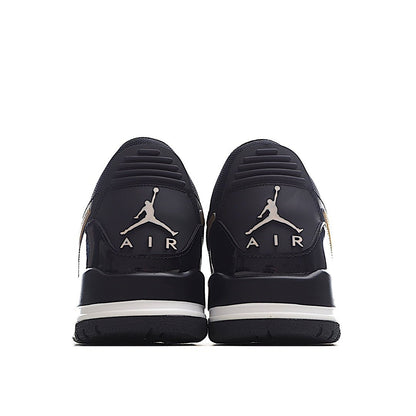 AIR JORDAN 11 "Black/Gold"